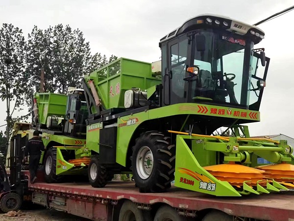 青饲料收获机发货中